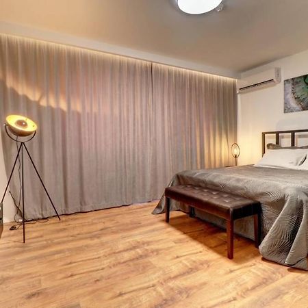 Town Square Apartment Prishtinë Ngoại thất bức ảnh